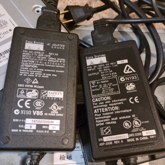 BUNDLE: Cisco 3560 POE Switch, UBR900, Aironet 350 AP w/ POE adapter - Picture 7 of 15